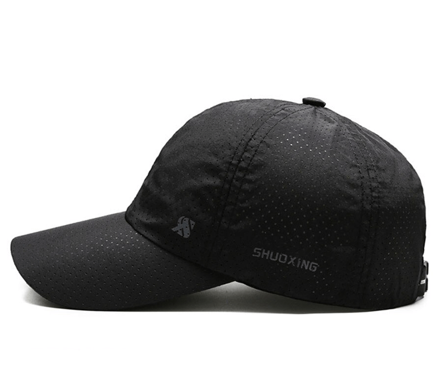 Solid color breathable mesh baseball cap, unisex, outdoor sports visor, black with adjustable strap and sun protection.